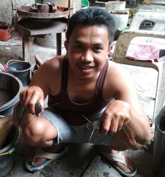 mengurangi-kejenuhan-dan-stress-dengan-budiddaya-lele-5a03db382670d40855096024.jpg