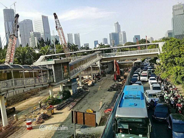 Memilih bahan bakar yang irit dan cocok itu penting khususnya bila terjebak macet keseharian tak terhindarkan. |Dokpri
