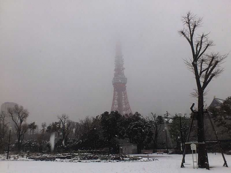 Tokyo Tower di musim dingin dari Shiba Koen (Dokumentasi Pribadi)