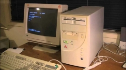 Perangkat Komputer Jadul (Sumber : upstation.id)
