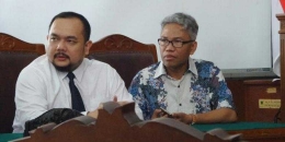 Buni Yani bersama pengacaranya. (Foto: Kompas.com)
