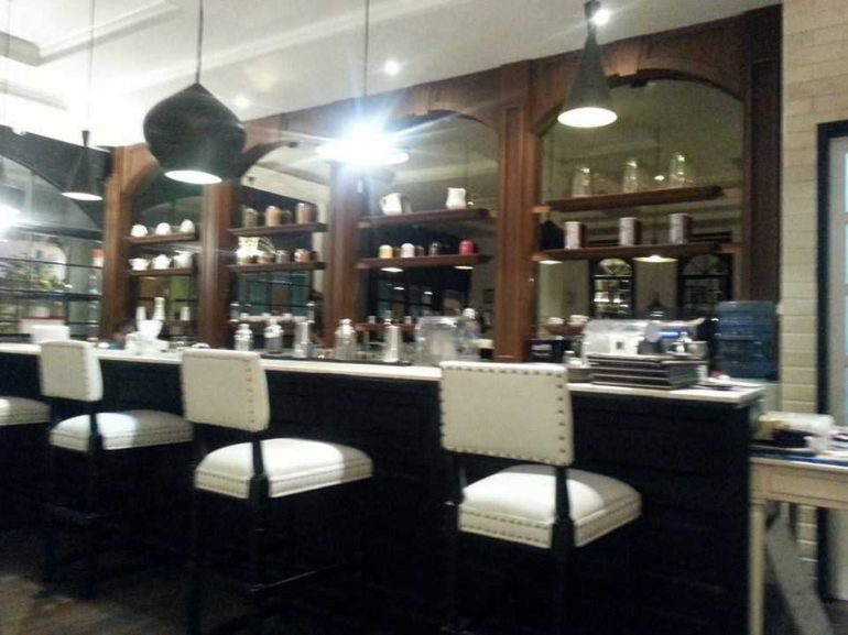 Interior Bar