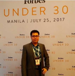 Marshall mendapatkan penghargaan Forbes 30 Under 30 (PrivyID)
