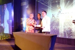Investree menandatangani perjanjian kerjasama kemitraan bersama dengan Kadin Jawa Tengah untuk memberdayakan UMKM di Jateng dan sekitarnya. (Foto: investree.id)