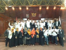 Foto Bersama Semua Pengurus Forum PRB Aceh