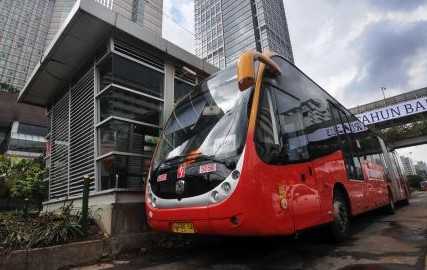 Transjakarta Busway (sumber: www.merdeka.com)
