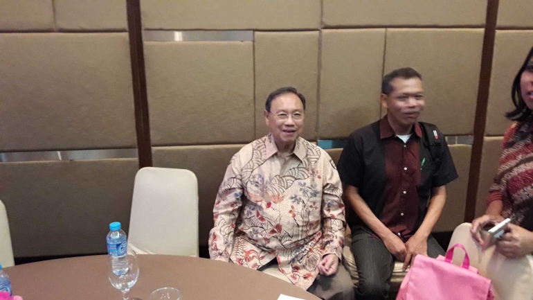 Prof Didik Gunawan Tamtomo memberikan pencerahan tentang manfaat kerokan(dokpri)