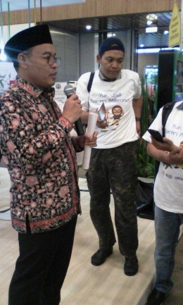 Dr. Achmad Zayadi (Direktur PD-Pontren Kemenag RI) saat melayani sesi tanya jawab dengan Kompasianersfoto: dokpri