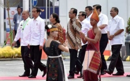 Presiden Jokowi di Bandara Silangit (Kompas.com)