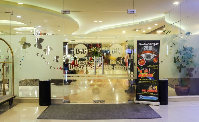 Si Kupu kupu Megah Best Western Papilio Surabaya oleh Si Kupu kupu Megah Best Western Papilio Surabaya oleh