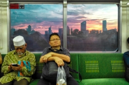 Senja Jakarta di Awal Tahun. Sepulang Ku dari Job Fair Bersama Kolega. (Dokumentasi Pribadi)