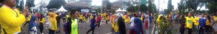 Aksi senam zumba (foto dokpri)