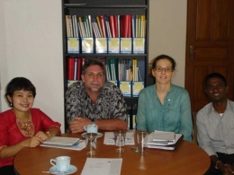 Tim kecil di salah satu Proyek UNDP (2010) |Dokpri