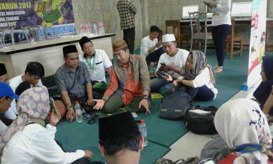 dok kompasiana bersama bapak Dewan Hakim sedeng memberi penjelasan