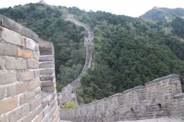 Berjalan-jalan ke Tembok Besar China perlu kaki yang bebas pegal (dok asita)