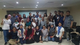 Salam Pancasila bersama para peserta SGK 2017. (@iskandarjet)