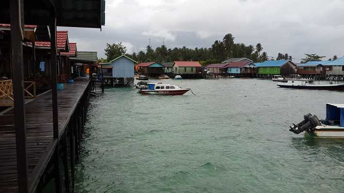 Foto di depan penginapan (dokumen pribadi)
