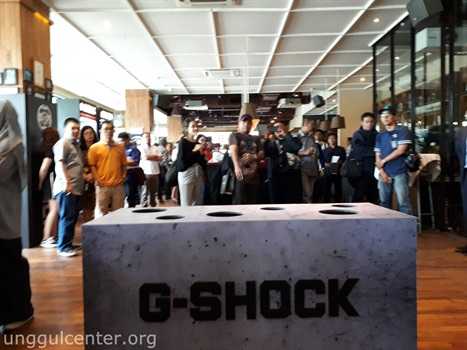 Pembuktian G-Shock berdamai dengan gravitasi. Main game melempar G-Shock!