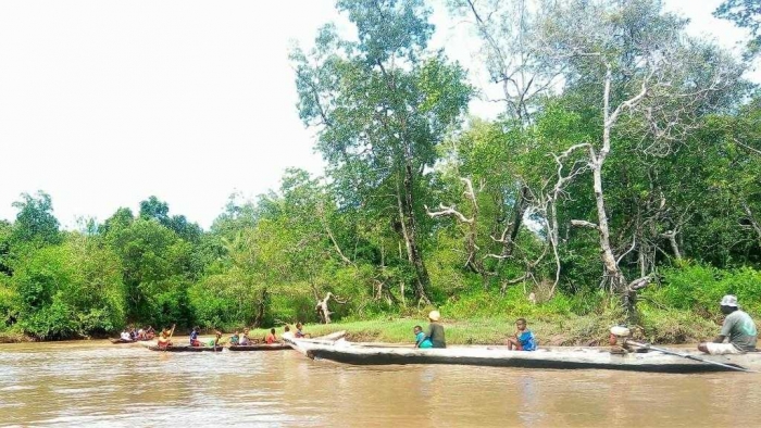 Transportasi Sungai di Papua. Dok:Pribadi