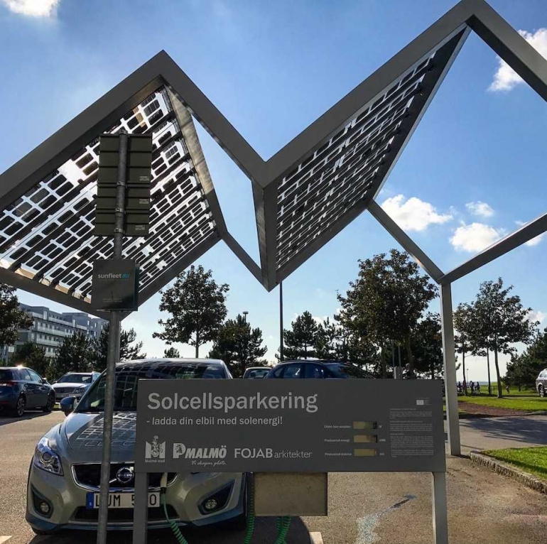 SPLU Mobil Listrik terintegrasi dengan panel surya (foto:marlodieka)