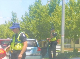 dokumentasi pribadi: Polisi sedang melakukan razia di Belmont,Victoria Park,WA
