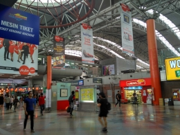 KL Sentral, salah satu terminal terintegrasi dan pusat transportasi di Kuala Lumpur (Dokumentasi Pribadi)