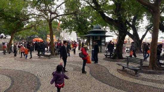Teduh juga ya - Barra Square | foto: Tripadvisor