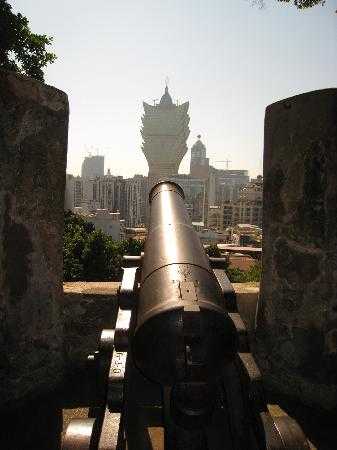 View dari Mt Fortress ... ambil foto sesuai imajinasi Anda | Foto copyright Tripadvisor