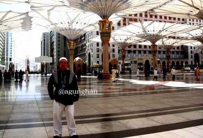 Doa Ibu di Selembar Hiasan Dinding Bergambar Masjidil Doa Ibu di Selembar Hiasan Dinding Bergambar Masjidil