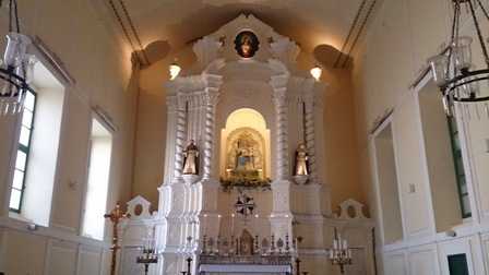 Altar Gereja St. Domingo (Dokpri)