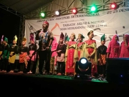 Rahmat HS memberikan sambutan diatas panggung Jaksa Festival Reborn - (dok. Bek 2017)