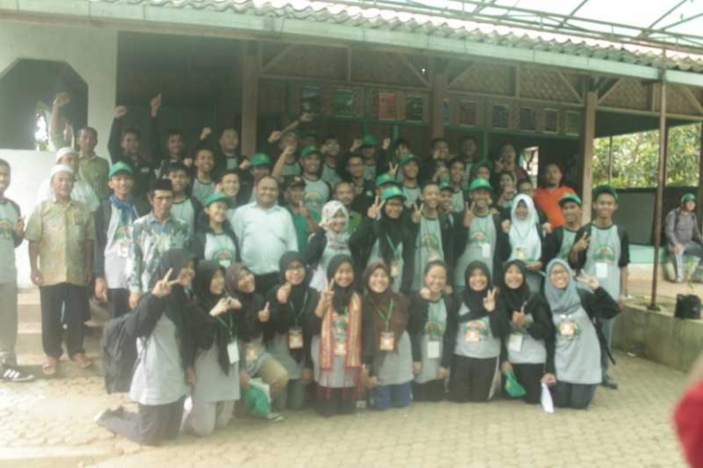pendidikan politik parlemen remaja se Indonesia 2015 dan kunjungan kerja ke daerah Bogor