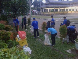 Aksi bersih-bersih di Lap. Merdeka Medan (dok. F. Tanjung)