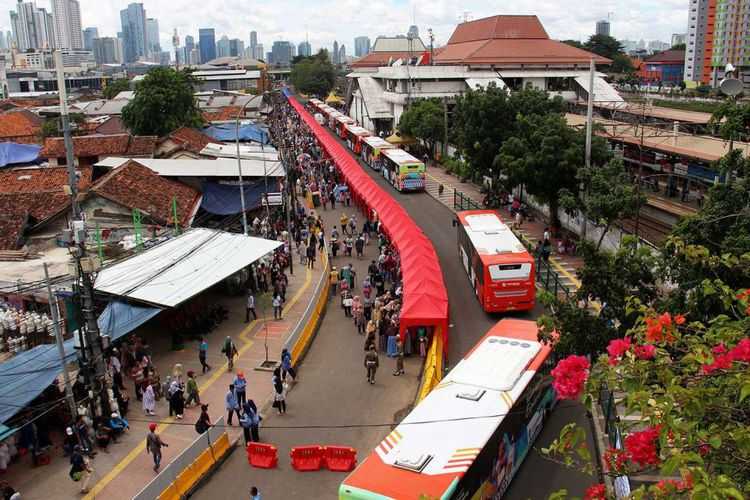 Suasana di Jalan Jatibaru, Tanah Abang, Jakarta Pusat| Sumber: Maulana Mahardhika/kompas.com