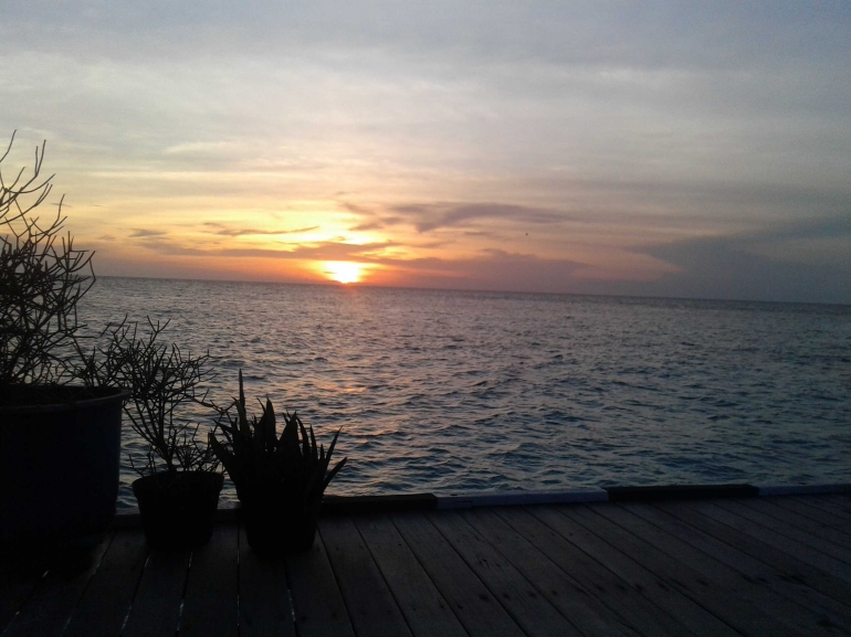 Sunset yang indah di Pulau Maratua (dok asita)