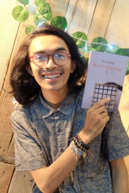 Rivaldi Anjar Saputra lima puisinya dimuat dalam Antologi Kebonagung Jilid 1.(dokumentasi Rendy Kurniawan)