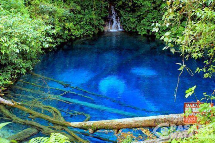Danau Kaco yang berada di dalam TNKS, Dok. triptrus.com