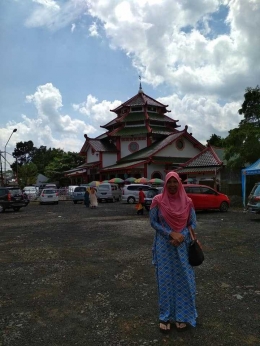 Masjid Cheng Hoo dari tempat parkir (dok.pri)
