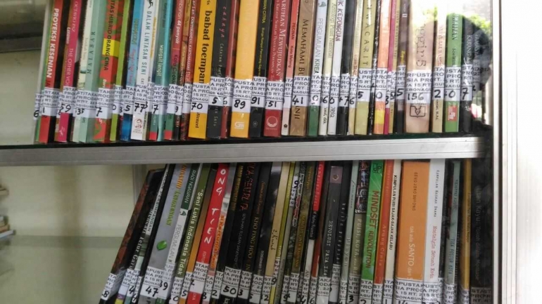 Sebagian koleksi Perpustakaan Eklesia, Kebonagung.Dokumentasi Perpustakaan Eklesia.