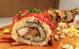 sushi mie (Source - kliktoread)