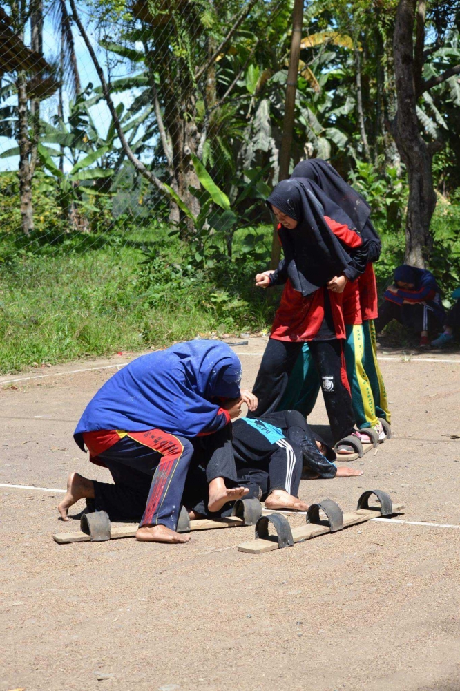 Bakiak, Permainan Tradisional yang Terlupakan di Zaman Now - Kompasiana.com