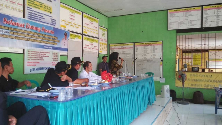 Ket: Fasilitasi Musyawarah Desa RKPDes 201 8