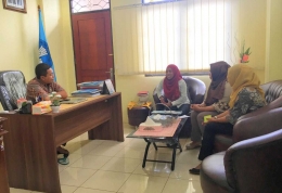 Diskusi Bersama Kepala Kantor Bahasa Maluku