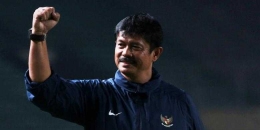 Indra Sjafri, mantan pelatih timnas Indonesia memberikan semangat untuk kita semua! (foto: website Kompas)