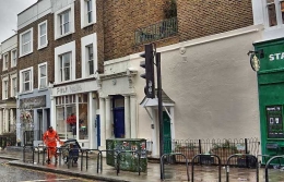 Pintu Biru Notting Hill (dokumentasi pribadi)