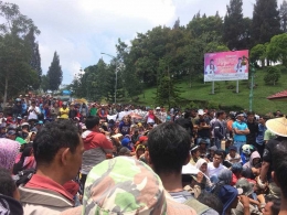 Unjuk rasa ribuan warga Gunung Talang (Dok. LBH Padang)