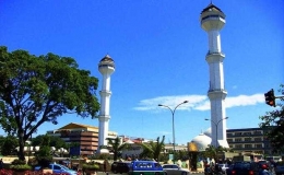 Cerahnya biru langit di Kota Bandung ini menandakan (masih) bersihnya udara di kota 'Paris van Java' tersebut (jabar.tribunnews.com)