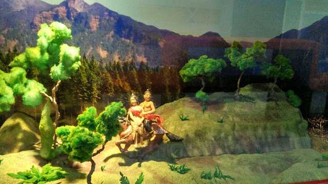 Diorama pelarian Ken Dedes oleh Tunggul Ametung di salah satu bagian Museum Mpu Purwa
