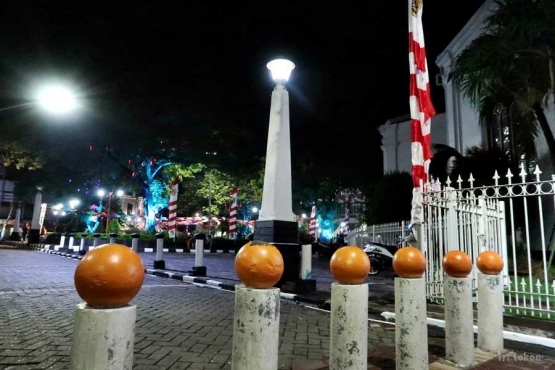 sepeda antik jepang Asyiknya Menikmati Suasana Malam di Kota Lama Semarang sepeda antik jepang Asyiknya Menikmati Suasana Malam di Kota Lama Semarang
