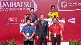 Anthony Ginting di podium tertinggi Indonesia Masters 2018/@INABadminton